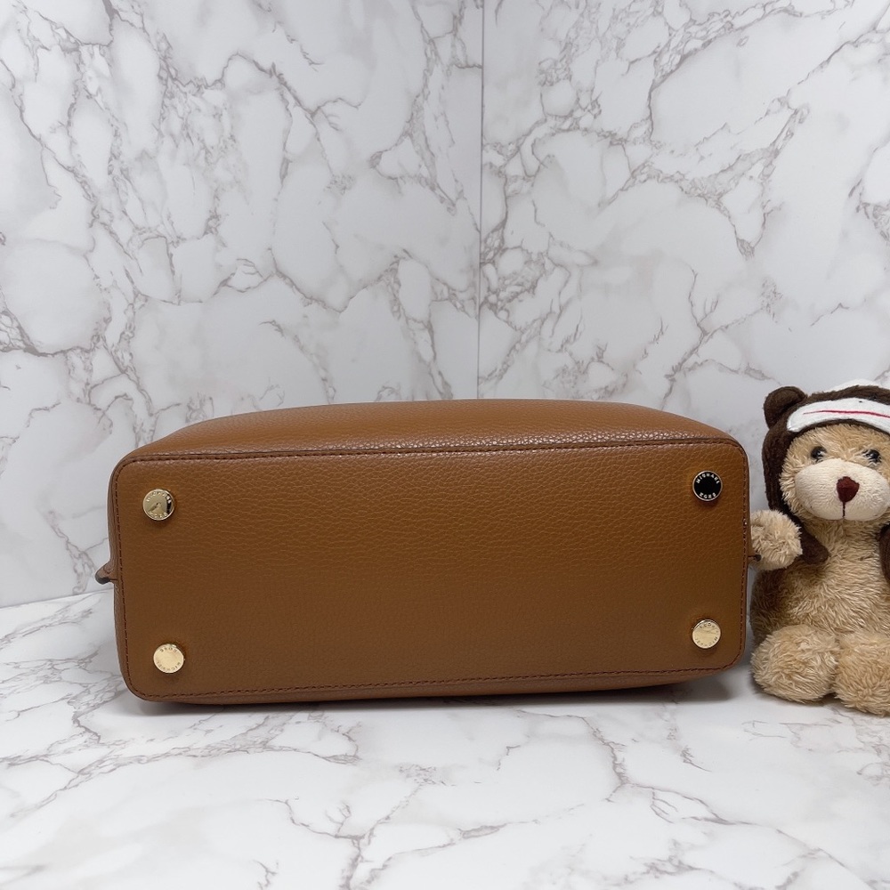 Michael Kors Emilia Large Satchel - Picture 6 of 9